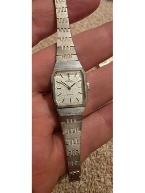 Vintage Lorus Quartz Silver Tone Wristwatch